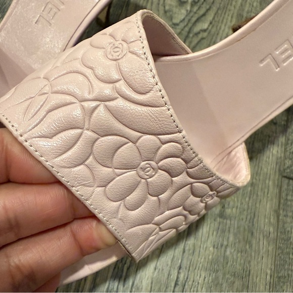 💗Chanel vintage camellia Print Open Toe Heels Pale pink 💗 - Picture 6 of 11